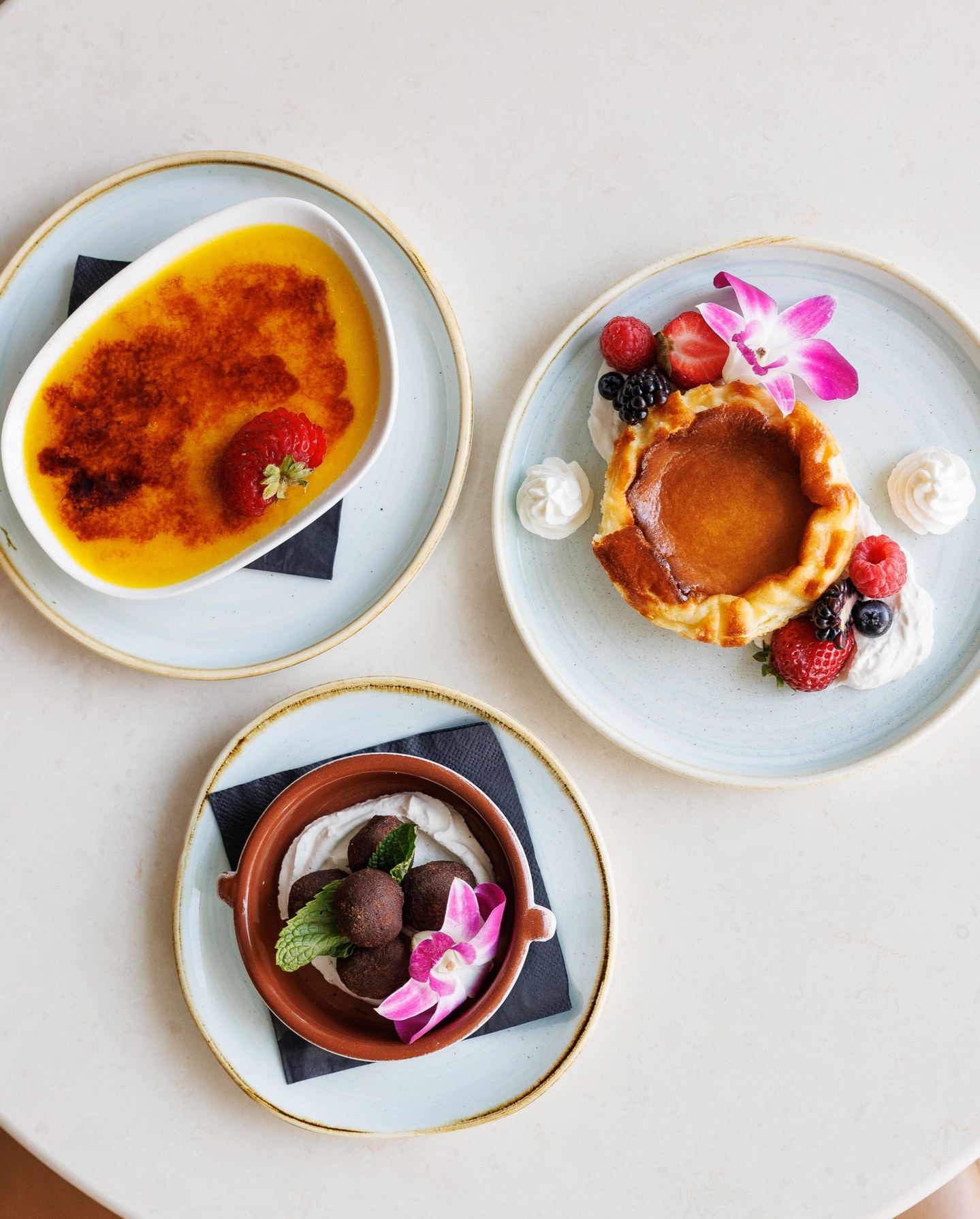 AC Kitchen and Lounge